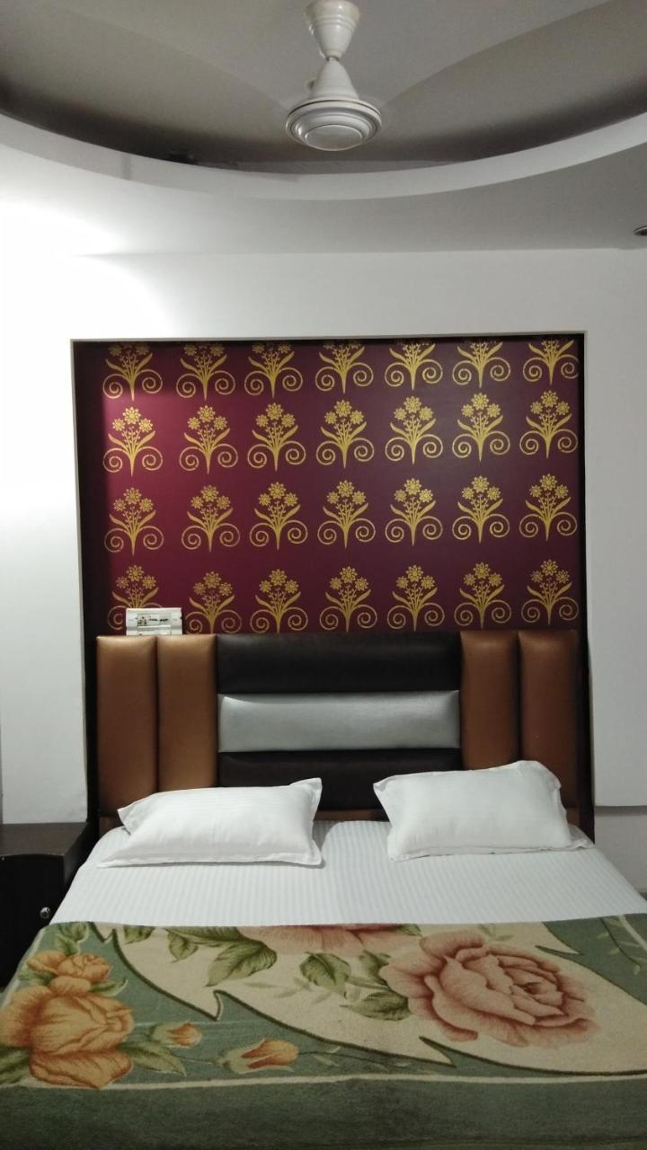 Hotel Euro International New Delhi Exterior photo